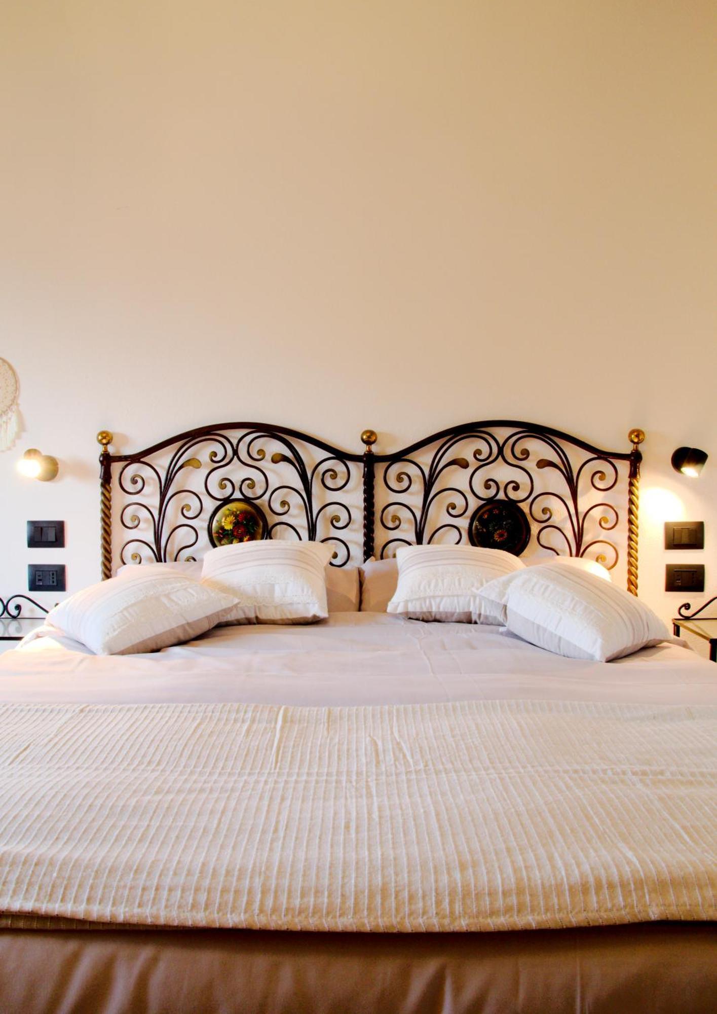 Domuseo Bed and Breakfast Quartucciu Eksteriør billede